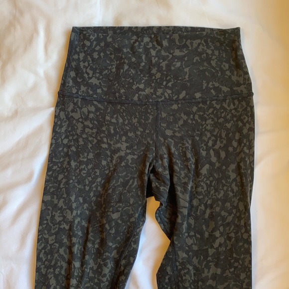 Lululemon aligns - Picture 3 of 5